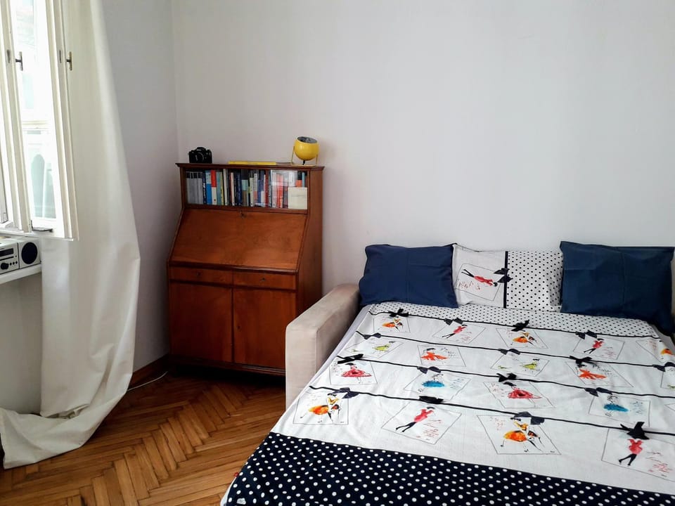 Metro Politechnika Apartment Apartment in Warsaw