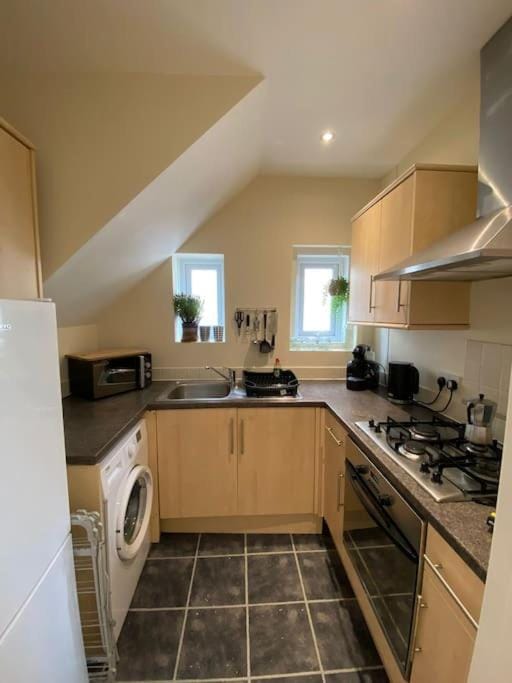Flamingo Rise Bournemouth 2 Bed 6 Guest Beach Escape Apartment in Bournemouth