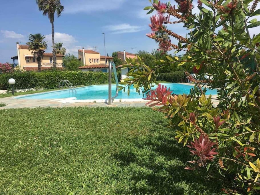 Blue house House in Halkidiki