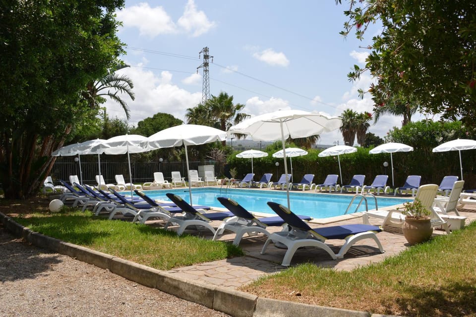 Garden, Swimming pool, Swimming pool