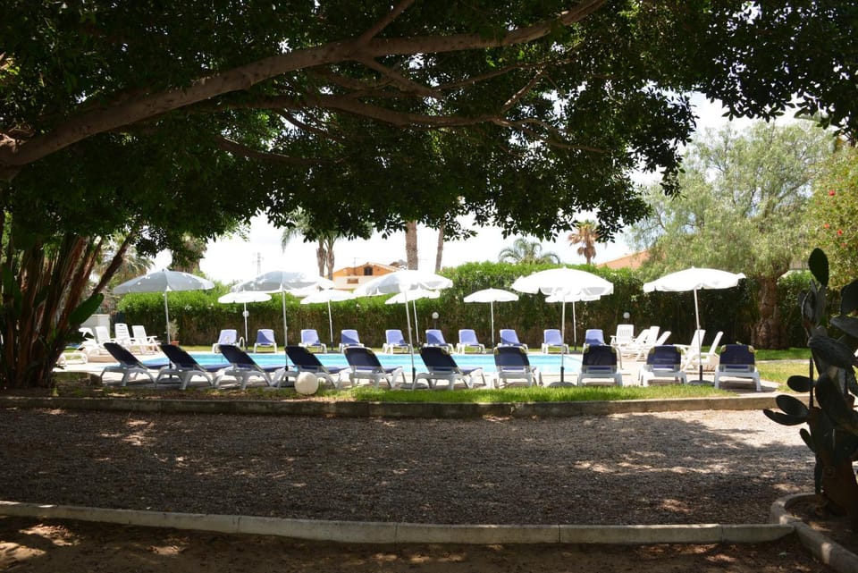 Garden, Swimming pool, Swimming pool