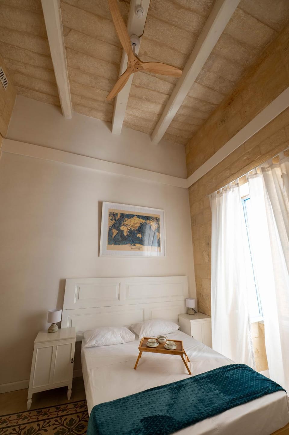 Blue House 9 Rooms & Breakfast Bed and Breakfast in Malta