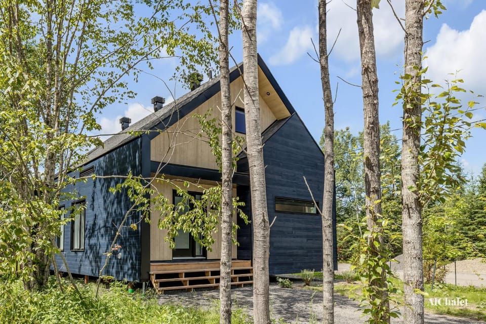 Villa Rosa Madha - Scandinave - Cosy avec spa Chalet in Quebec