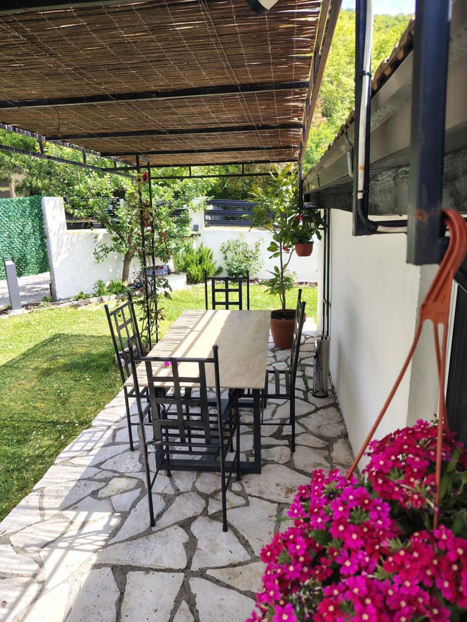 Patio, Garden view
