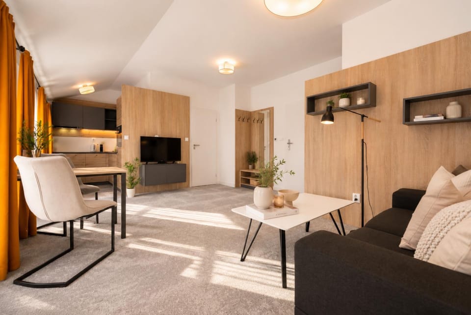 ALURE RESIDENCES 11 - 24h self check-in & private parking next to the apartment building included, CITY CENTER right on SNP Square in a quiet passage, new building, best deal in town Apartment in Slovakia
