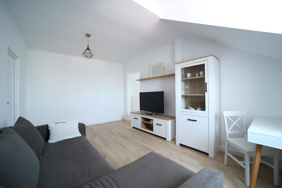 Communal lounge/ TV room, Bed, TV and multimedia, Living room, Photo of the whole room, Evening entertainment