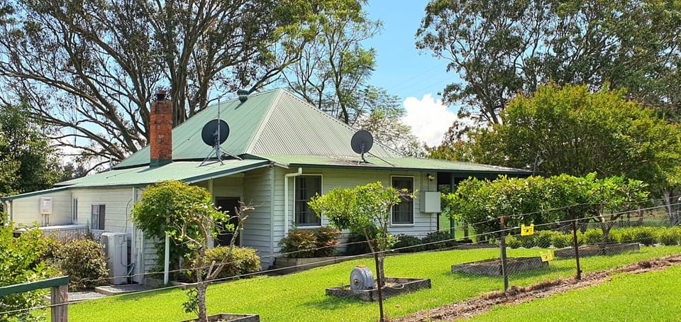 Old Schoolmaster's Cottage on the Barrington River House in Barrington