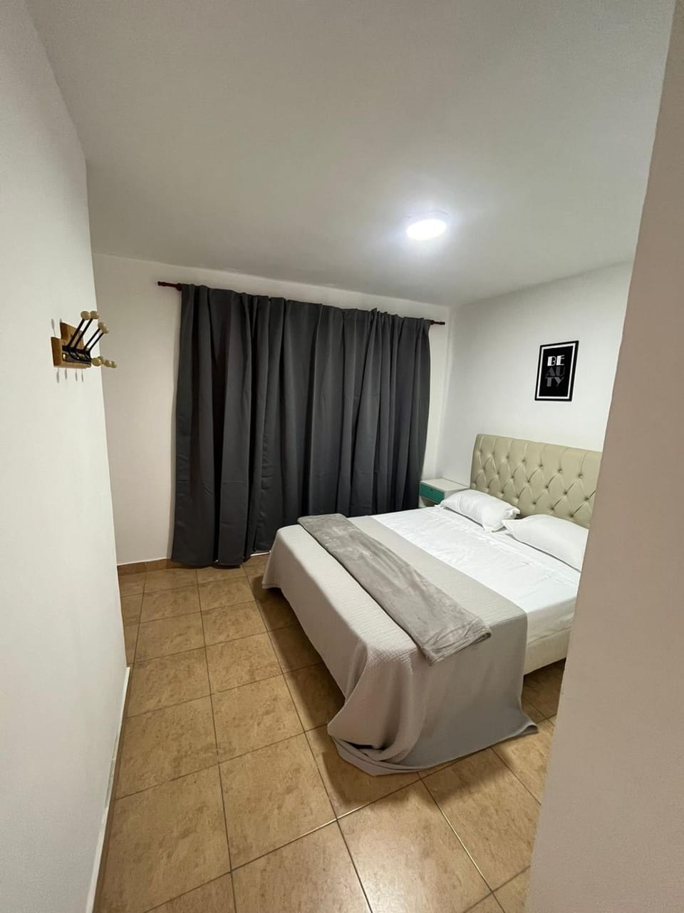 Hospedaje LH primero F a 15 minutos del aeropuerto Ezeiza! Apartment in Buenos Aires Province