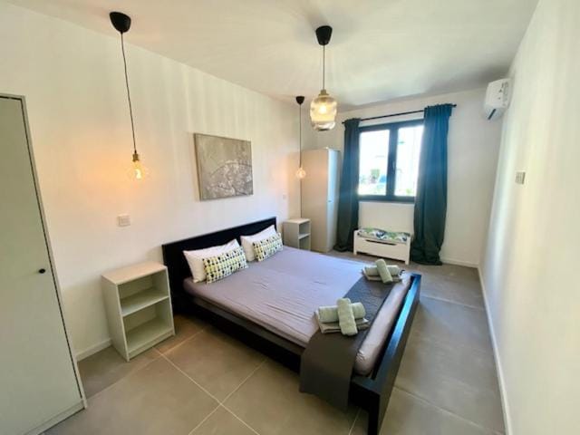 Spacious, Newly Renovated, Marina Views Apartment Pula Apartment in Pula