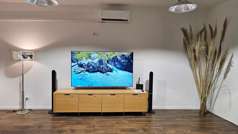 Communal lounge/ TV room, Living room