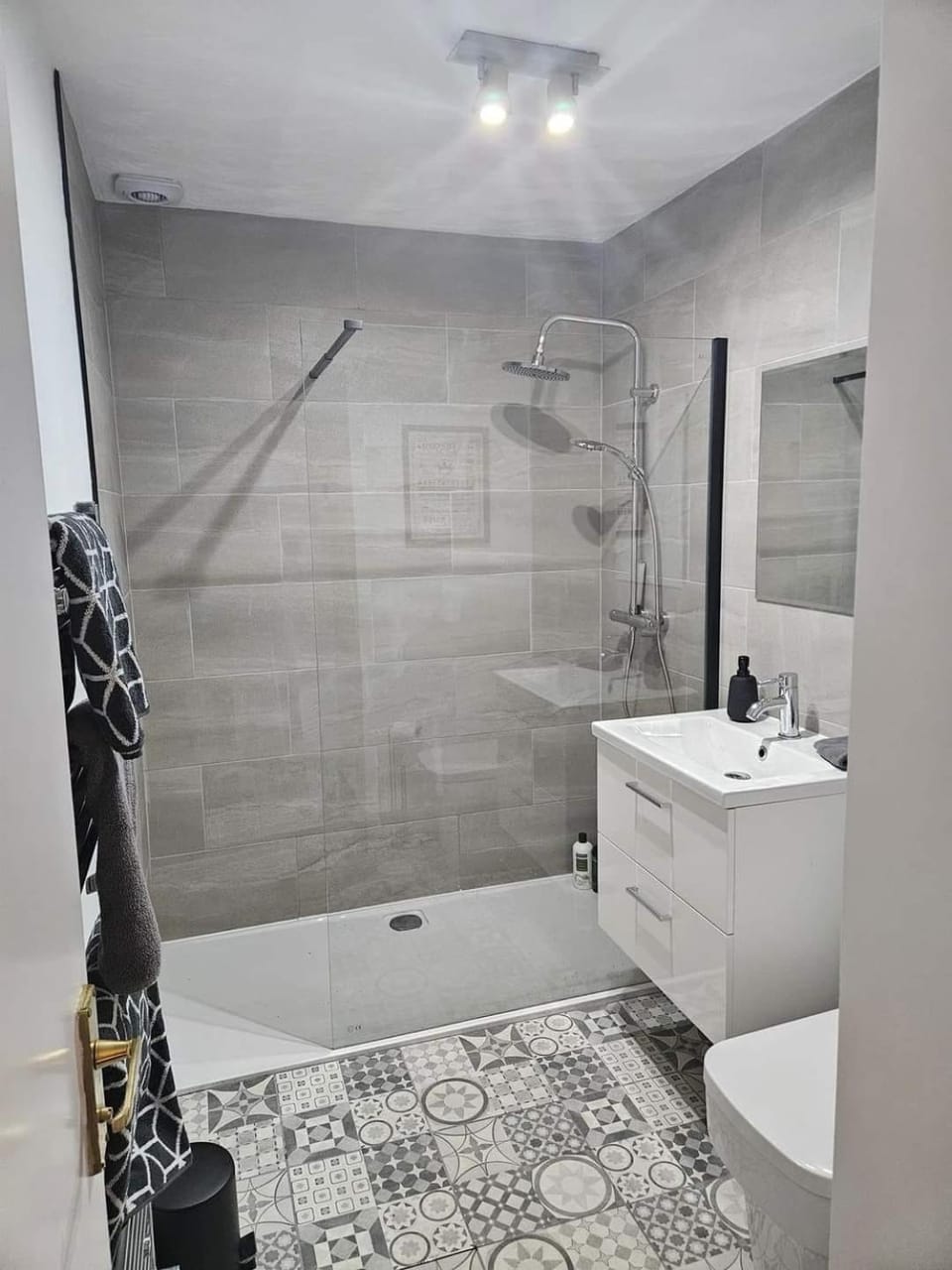 Shower, Bathroom