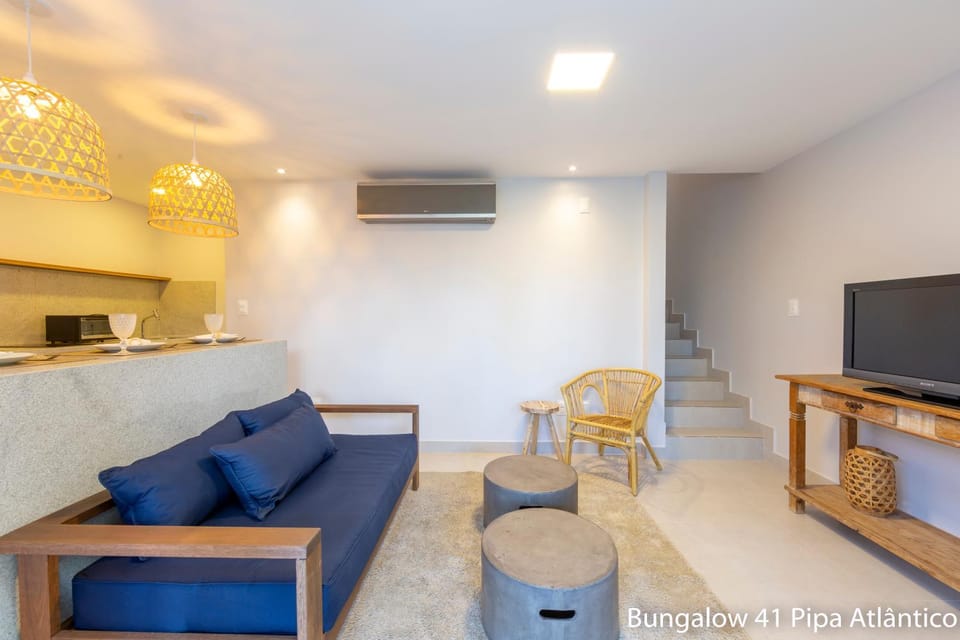 Communal lounge/ TV room, TV and multimedia, Living room, Seating area