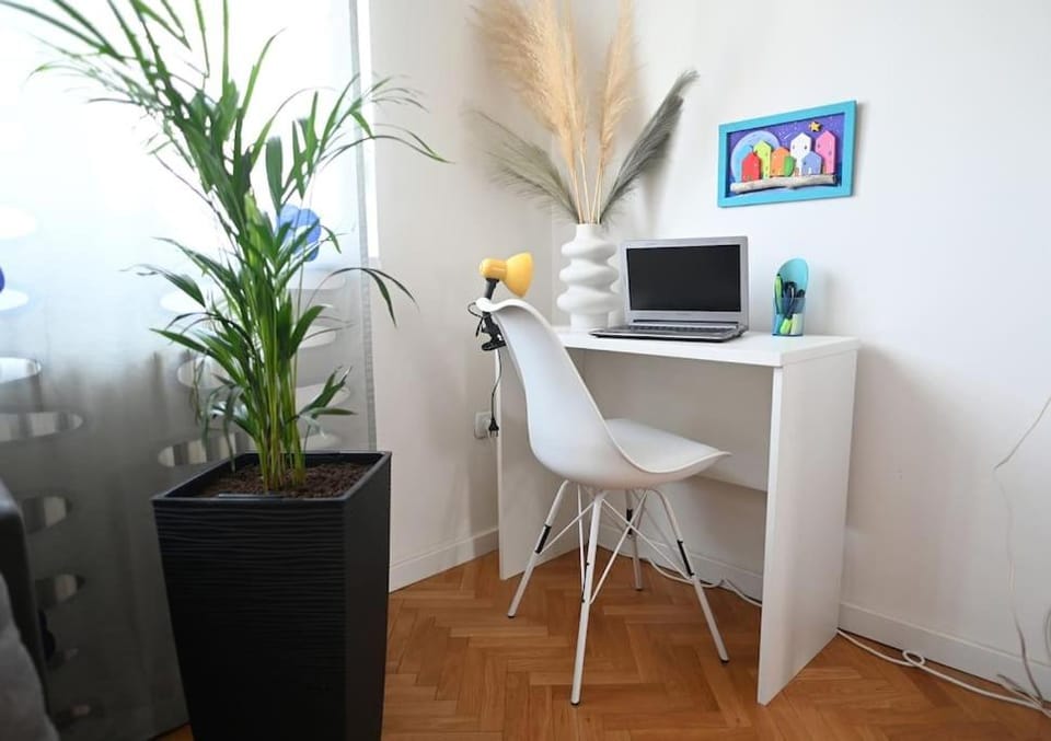 COLORFUL DOWNTOWN APARTMENt Apartment in Skopje