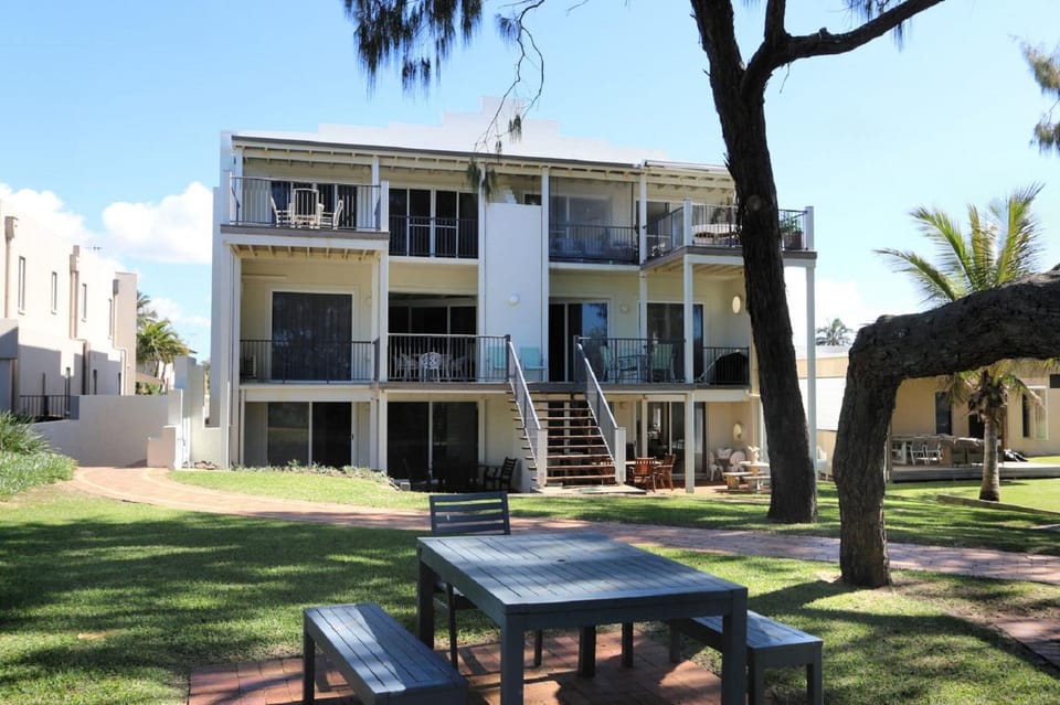 Sandcastles 8 Apartment in Bargara