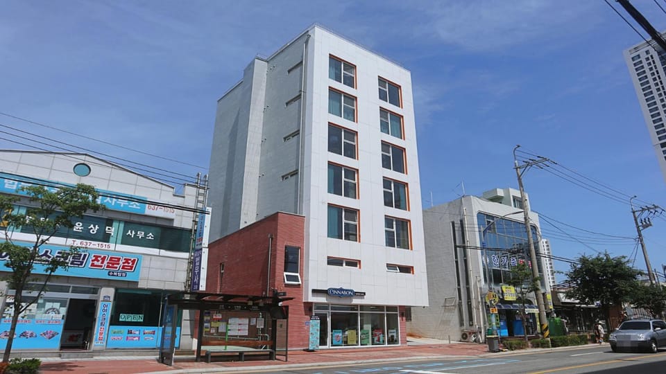 SokCho Station Hostel Bed and Breakfast in South Korea
