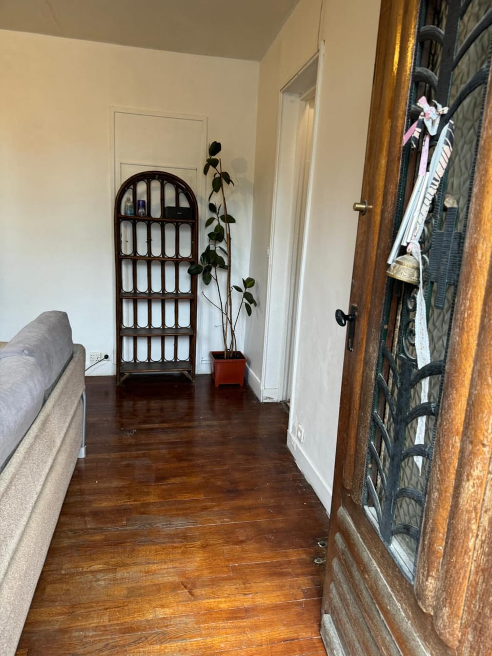 15 min Paris Bed and Breakfast in Drancy