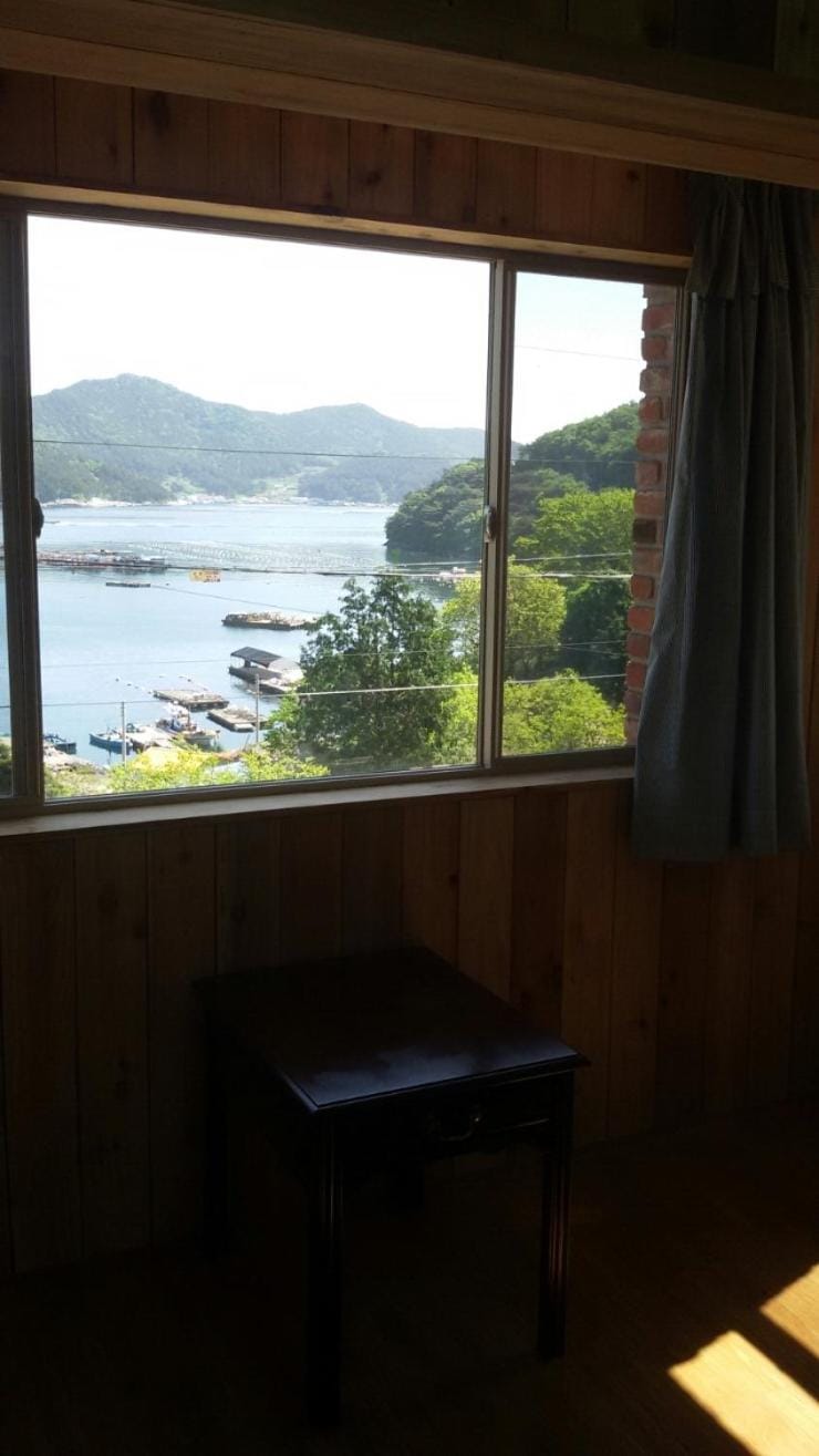 Antwerp Guesthouse Bed and Breakfast in South Korea