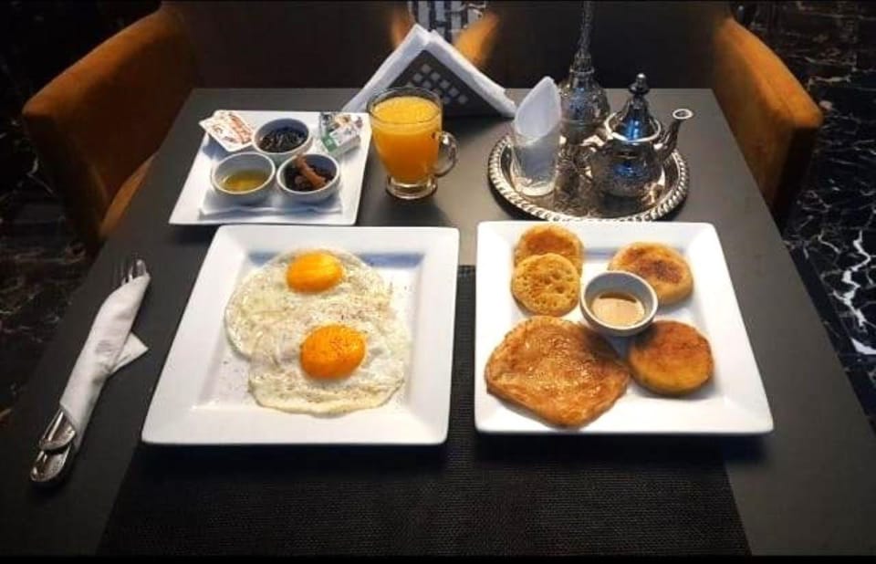 Food and drinks, Breakfast, Continental breakfast