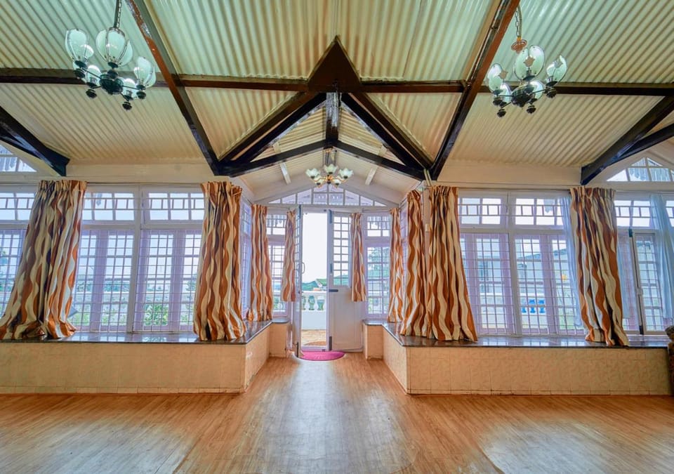Property building, Seating area