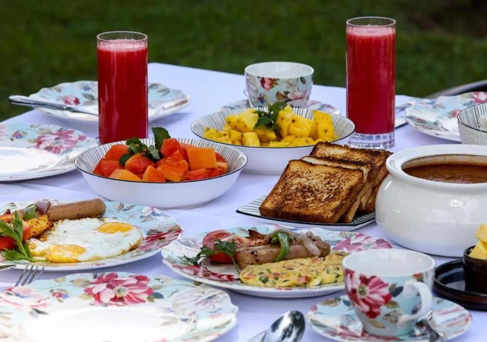 Restaurant/places to eat, Food, Breakfast, Drinks
