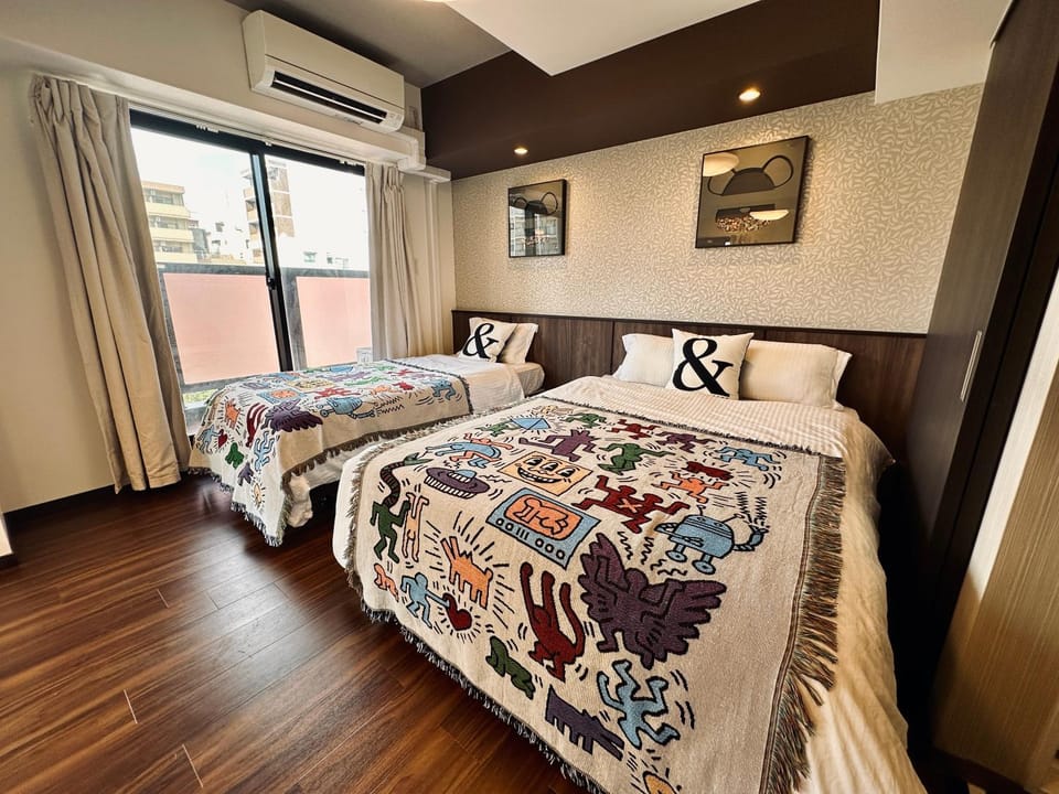 Decorative detail, Bedroom, furniture, air conditioner