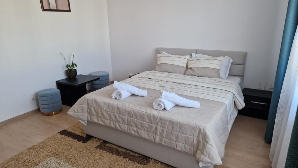 Mosaic Studio Apartment in Brasov