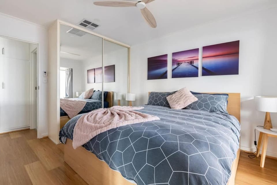 Beach Stayz Semaphore Upstairs Two Bedroom Apartment Apartment in Adelaide