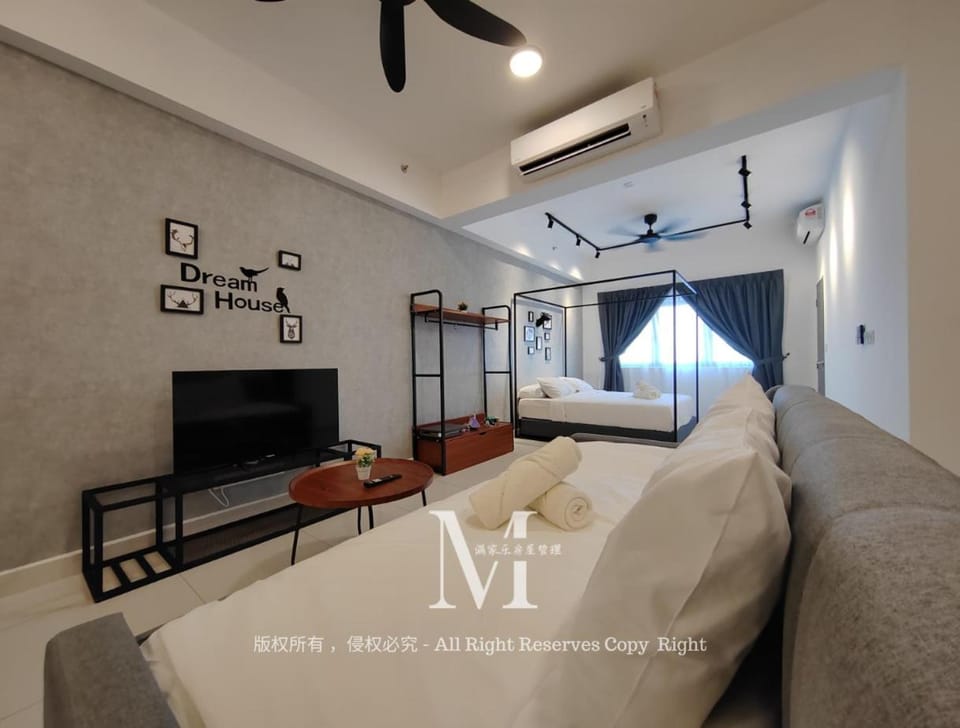 Setia Alam Edu Sentral # JSA Walking Distance # Setia Convention Centre & Setia City Mall Apartment in Selangor, Malaysia