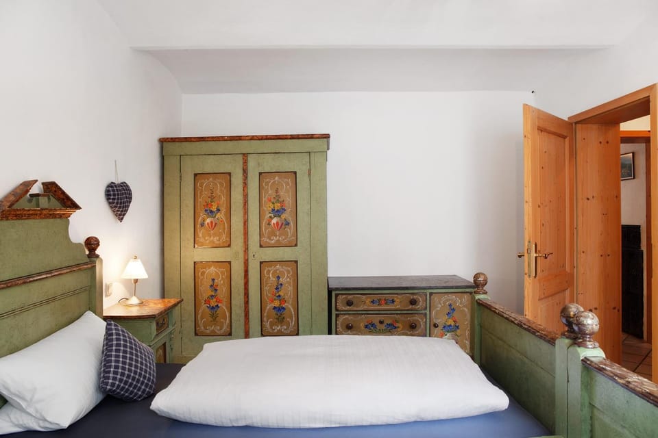Property building, Living room, Bedroom