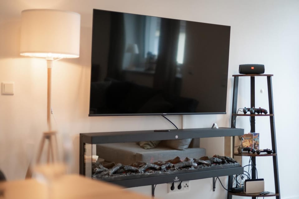 TV and multimedia, fireplace