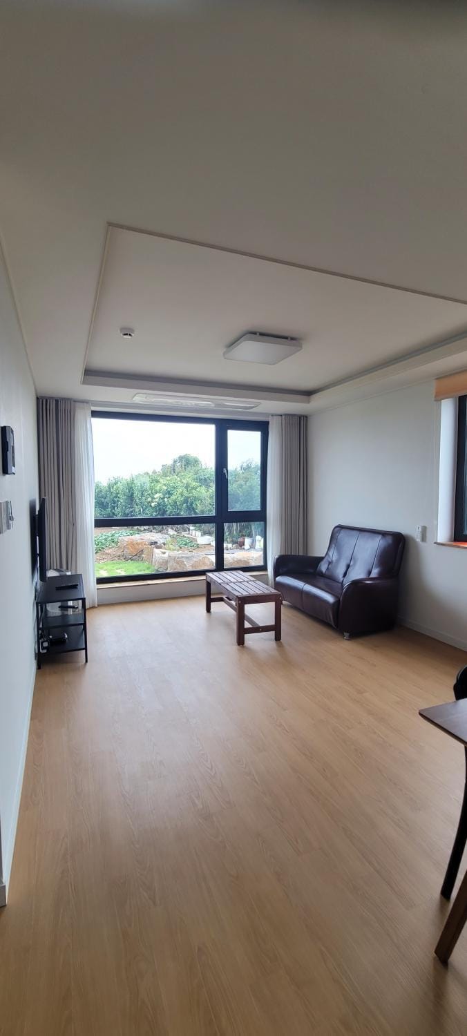 Jeju Paradise House 제주무릉도원집 House in South Korea