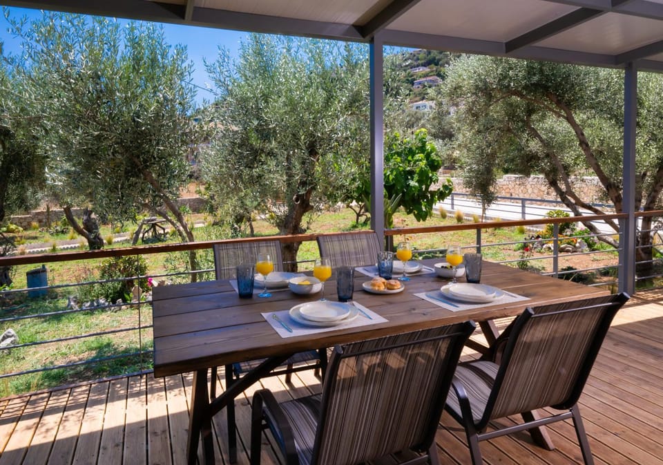 Natural landscape, Garden, Balcony/Terrace, Dining area, Garden view
