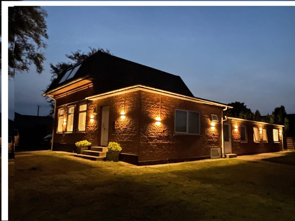 Property building, Night, View (from property/room)