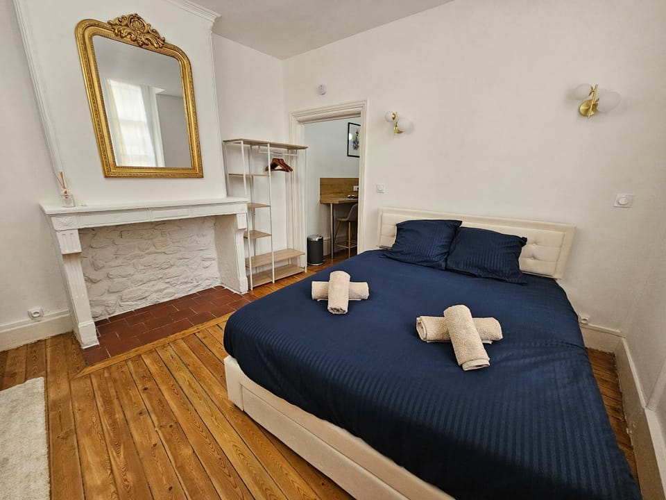 Bed, wardrobe