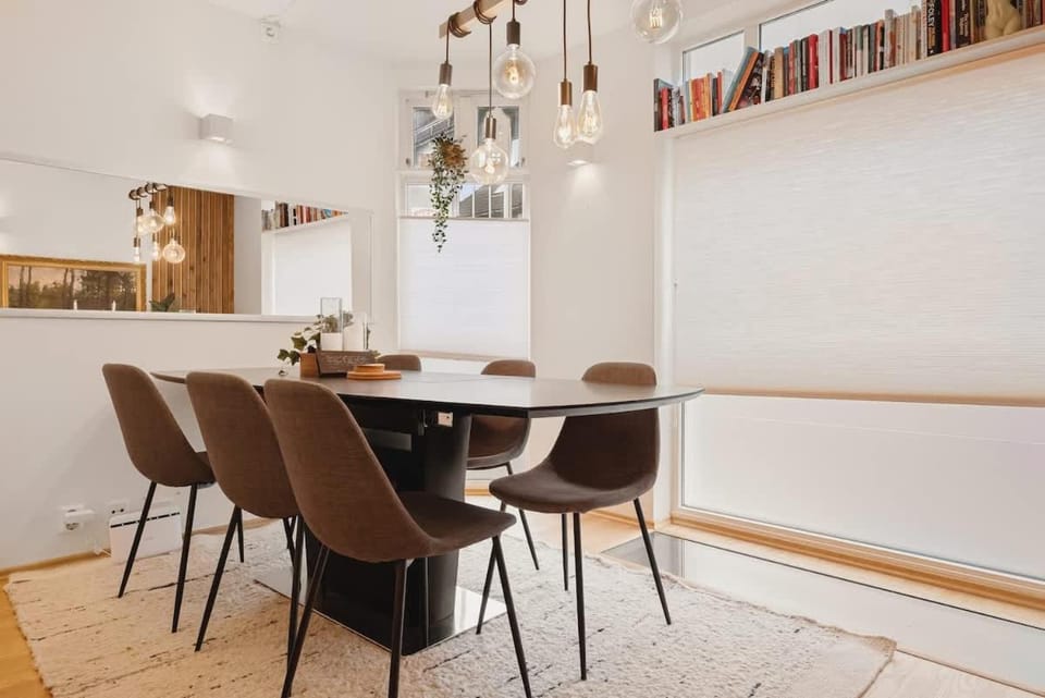 Library, Dining area