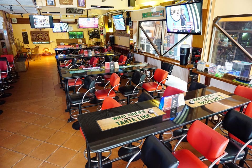 Lounge or bar