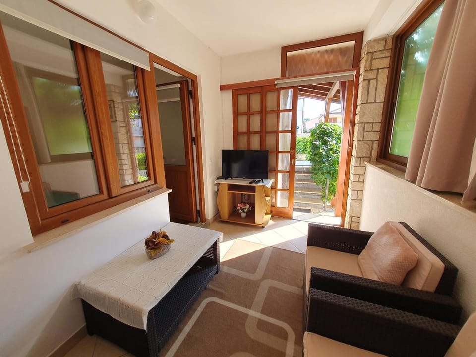RIKY Ap4 - few steps from the beach Apartment in Novigrad