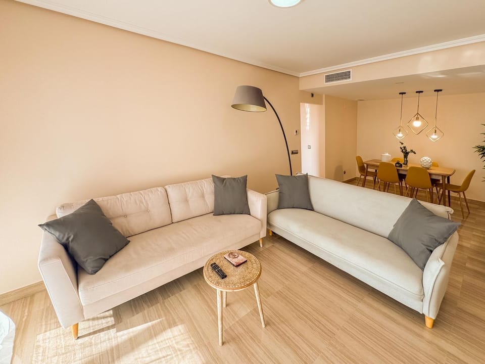 Living room, Dining area