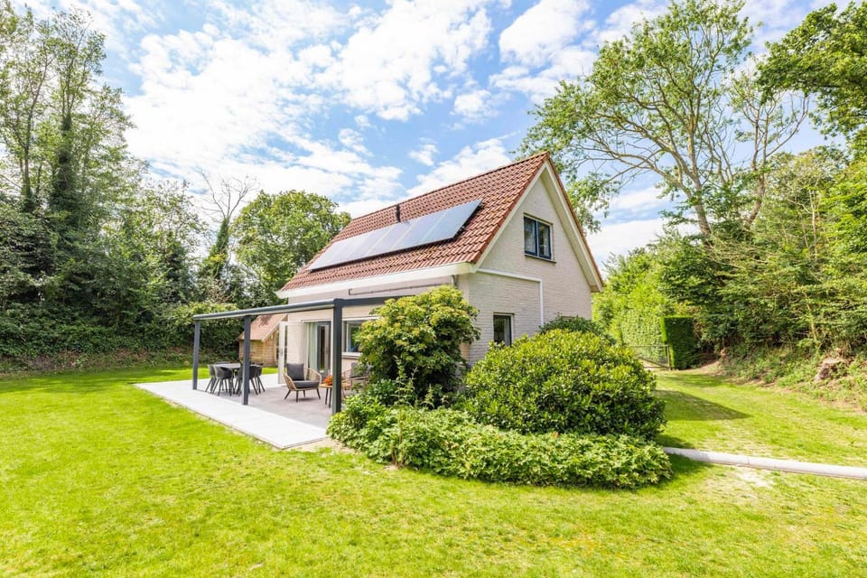 Property building, Garden view