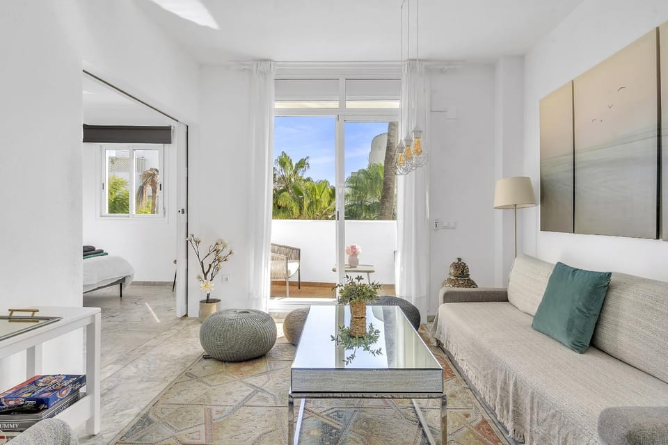 Marbella Real Golden Mile - 4 Bedroom Apartment by Finest Rentals Apartment in Marbella