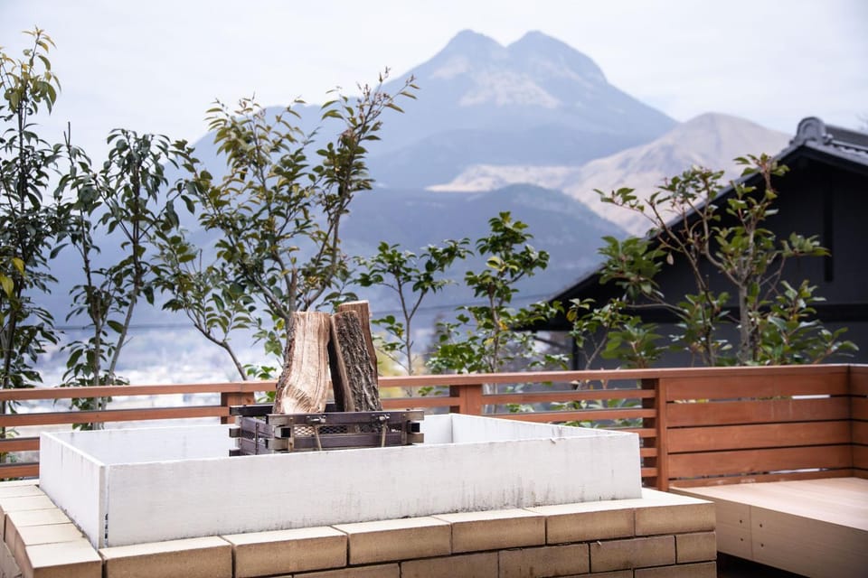 Natural landscape, View (from property/room), Balcony/Terrace, Mountain view