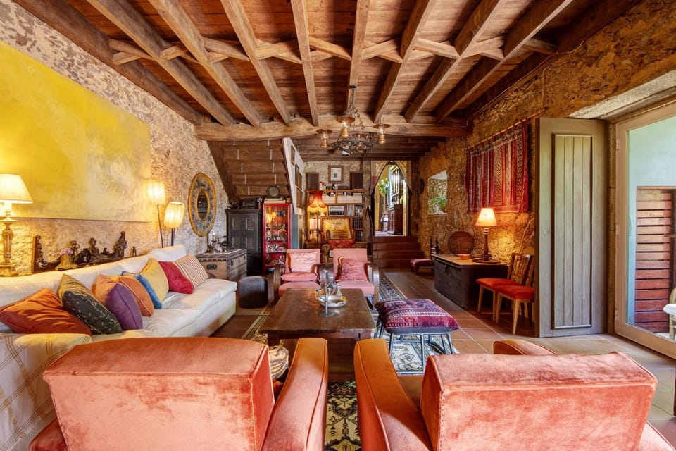 Property building, Living room