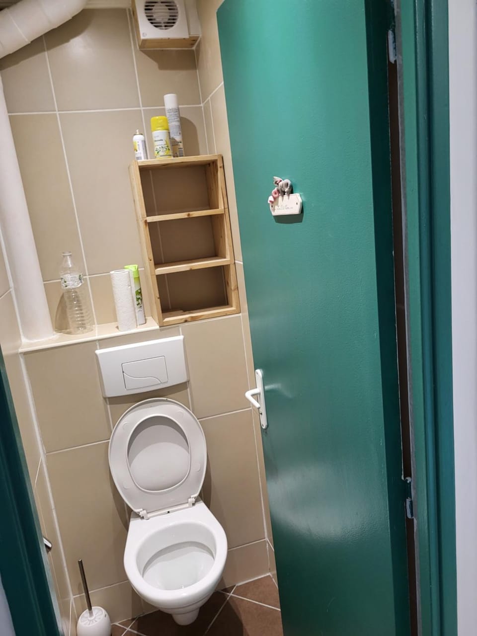 Private Room-4 in HANNANA Apartment- 2 min walk To Tram 12 min to Nice train station 15 min to Massena Place Vacation rental in Nice