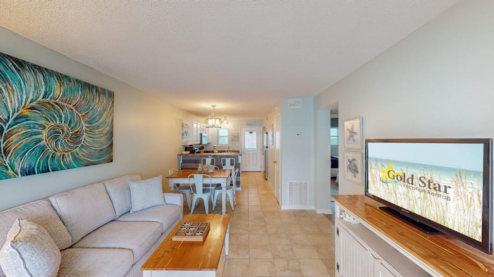 Top Floor Beachside Condo in Gulf Shores Sleeps 6 House in West Beach