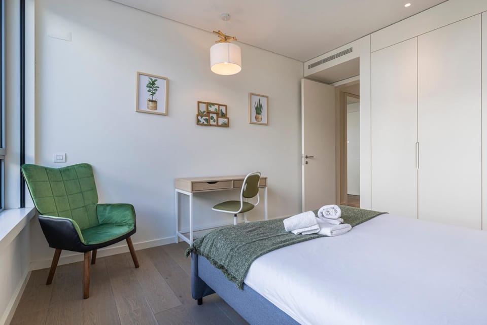 Bed, Bedroom
