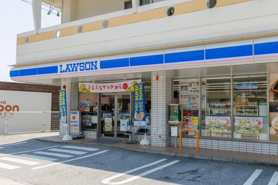 恩納村の飲食店多数 徒歩圏内のエリア 最大8名貸切 コンビニ徒歩30秒 ビーチまで徒歩3分 aコーディアルステイ1F House in Okinawa Prefecture