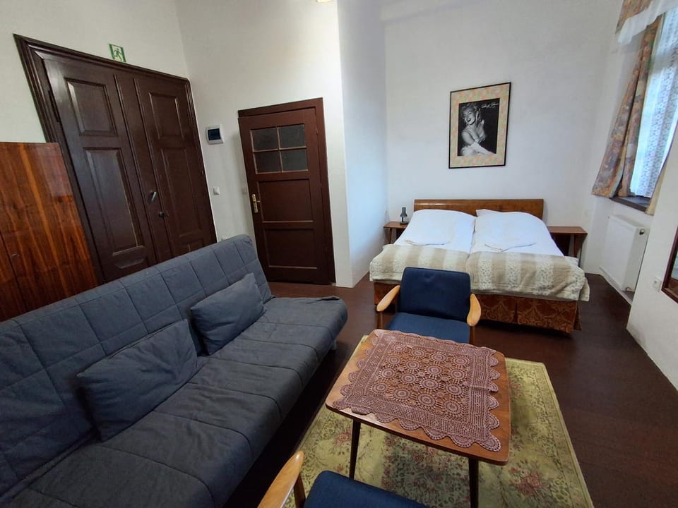 Pałac Stanica Farm Stay in Lower Silesian Voivodeship