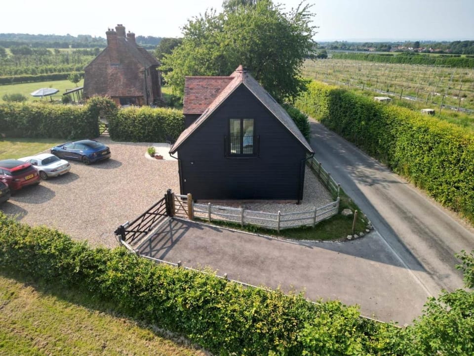 Cannister Hall Apartment, Selling, Faversham, Kent Apartment in City of Canterbury