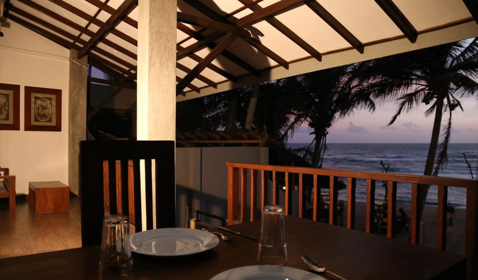 View (from property/room), Balcony/Terrace, Dining area, Sea view