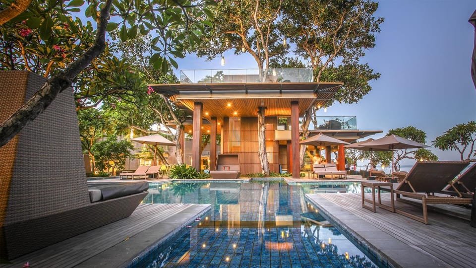 Lounge or bar, Swimming pool